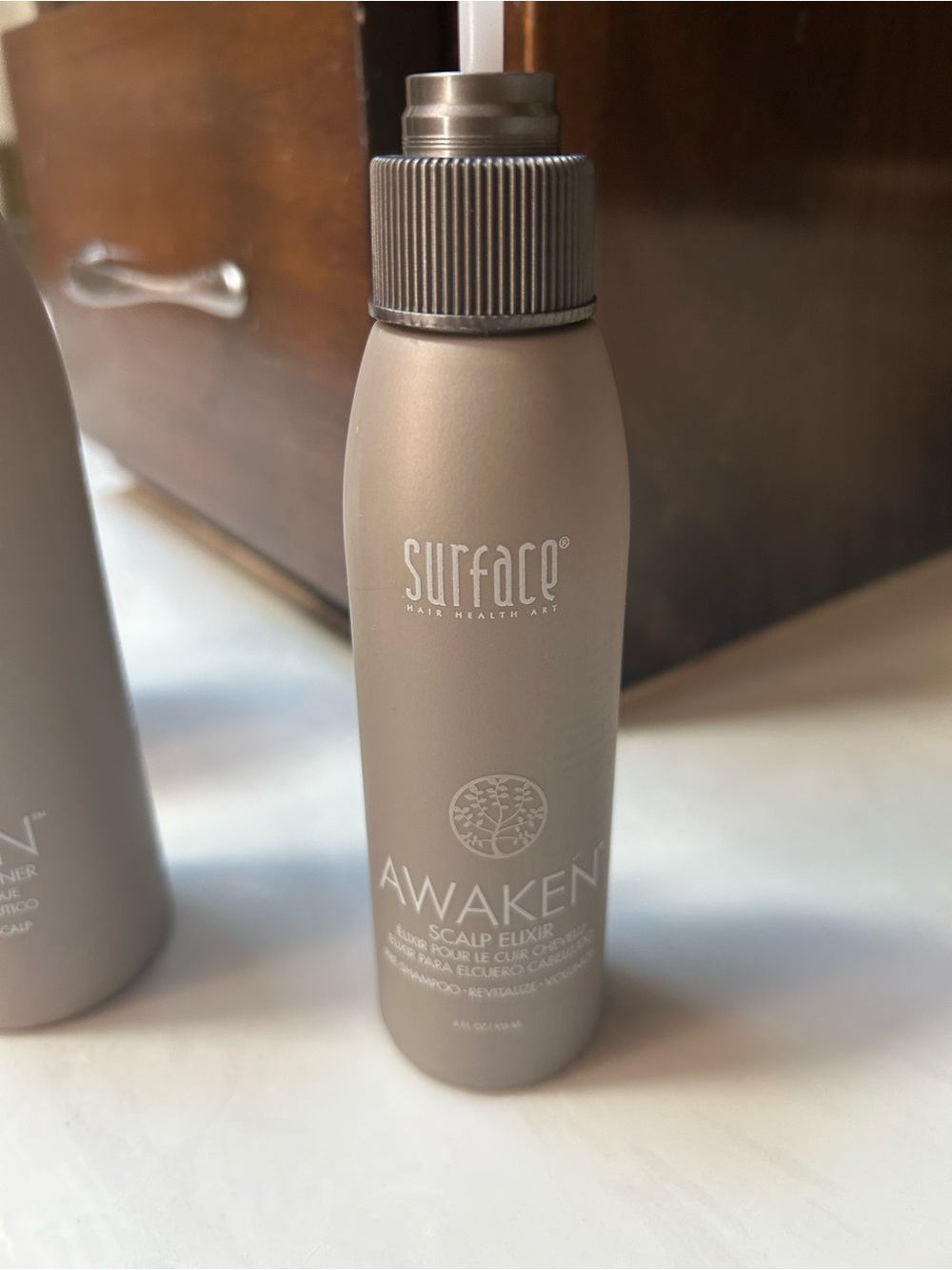 Surface Awaken Therapeutic Shampoo, Conditioner, Scalp Elixir for Thinning Hair - Picture 4 of 4